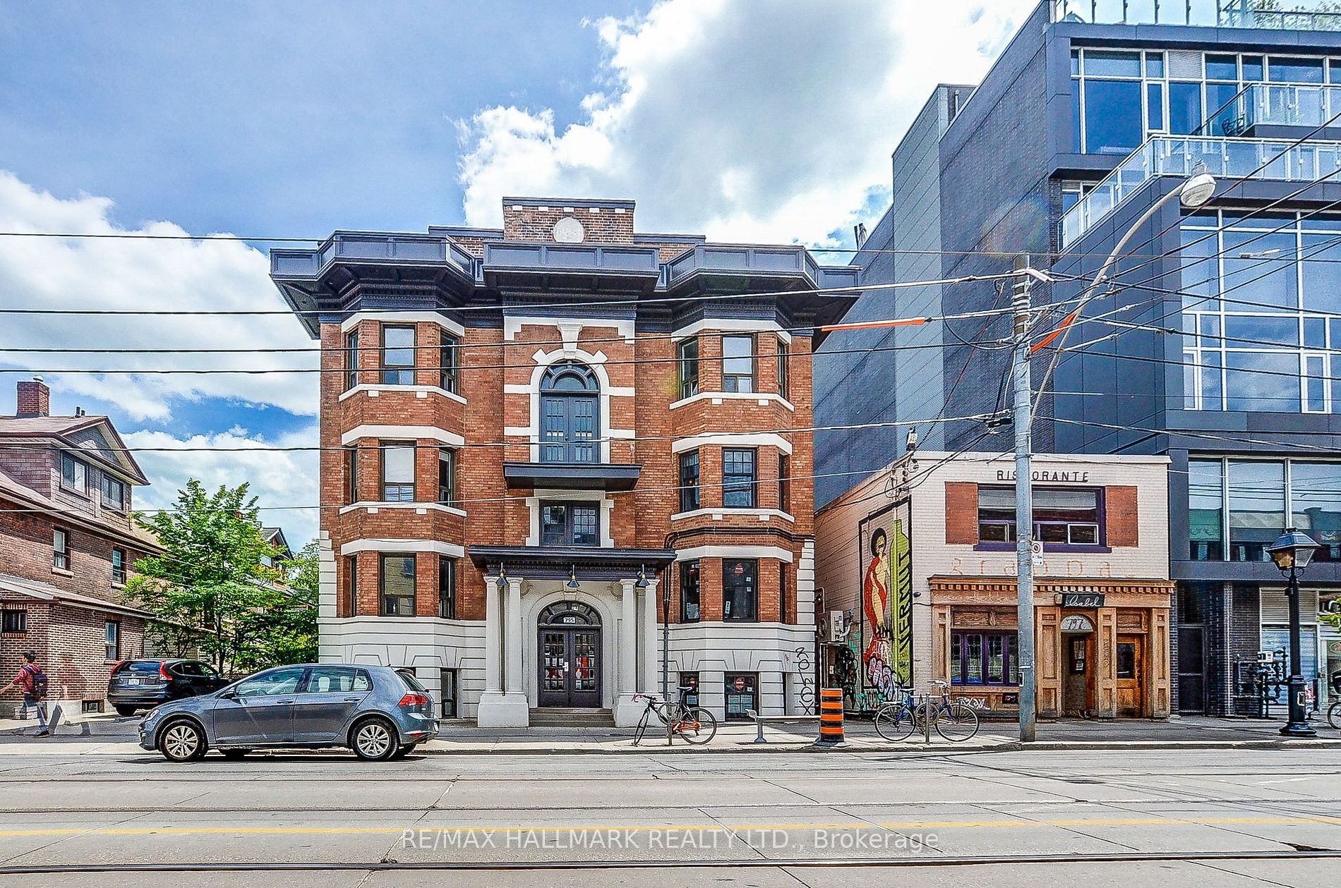1B-795 College Street